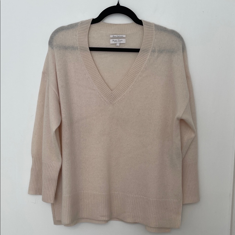 Part Two Copenhagen 100% Cashmere Soft Cream V-Neck Sweater size Large
